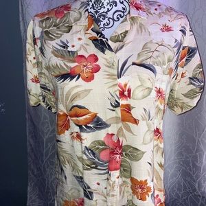 Beige floral Hawaiian bottom down